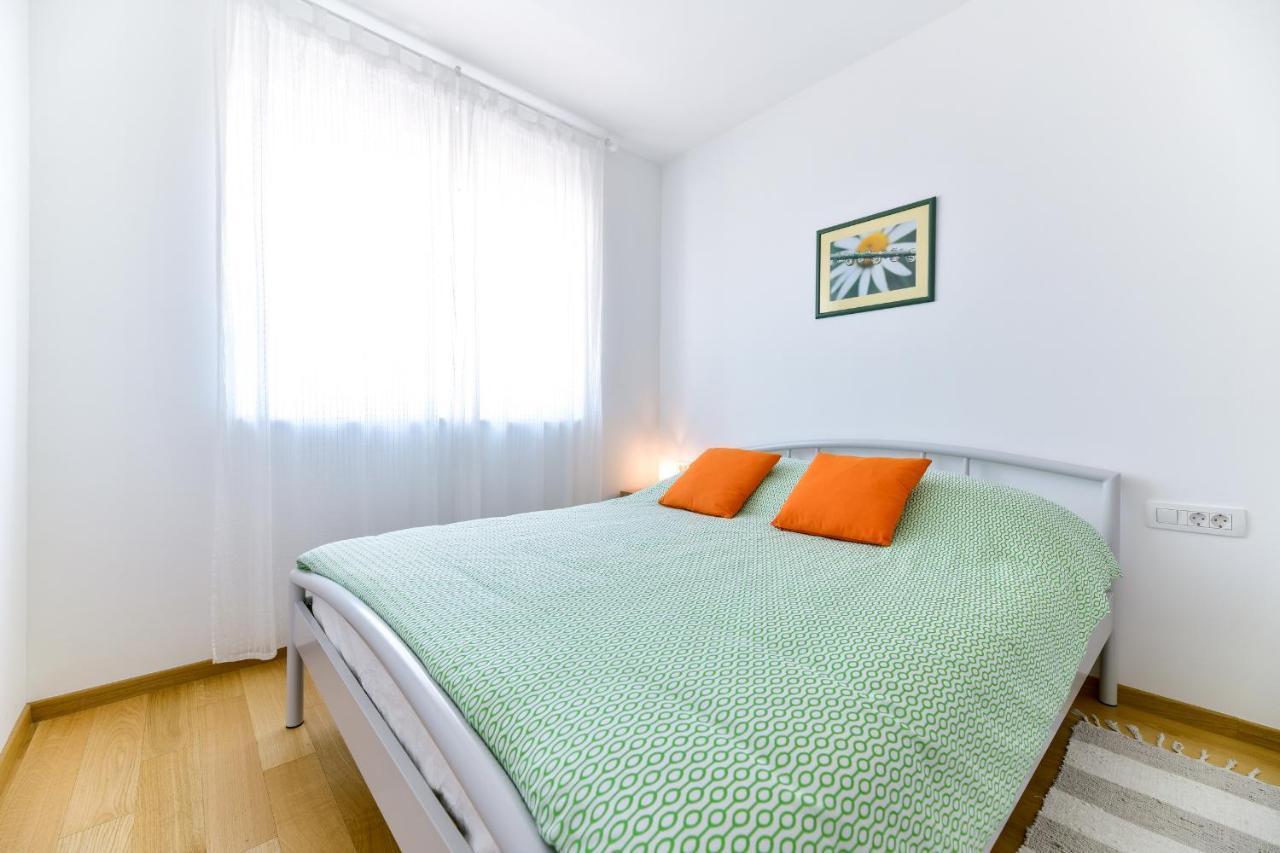Ventula Apartman Zára Kültér fotó
