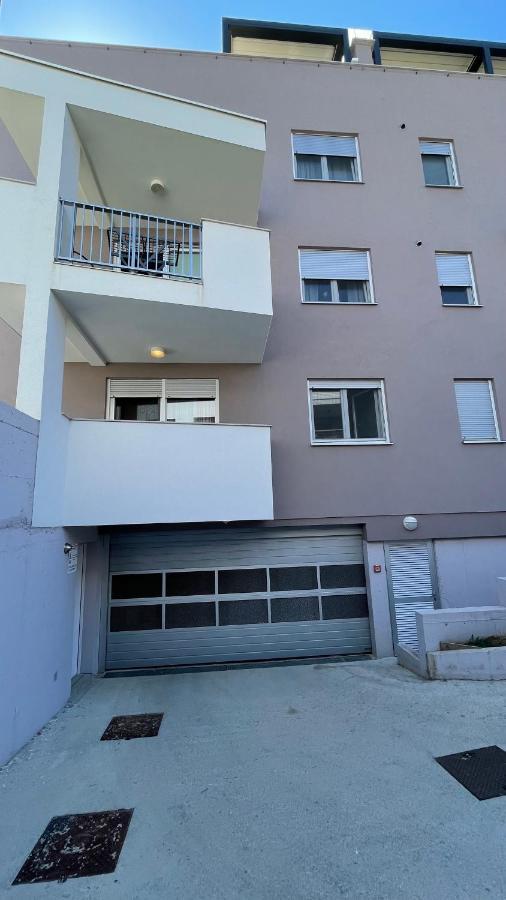 Ventula Apartman Zára Kültér fotó